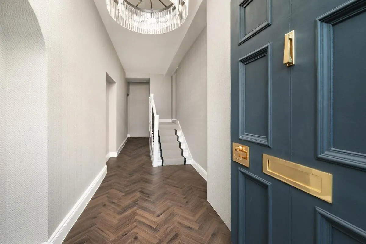 Luxury City Centre Retreat - Lux Spa Bath - Romantic Edinburgh